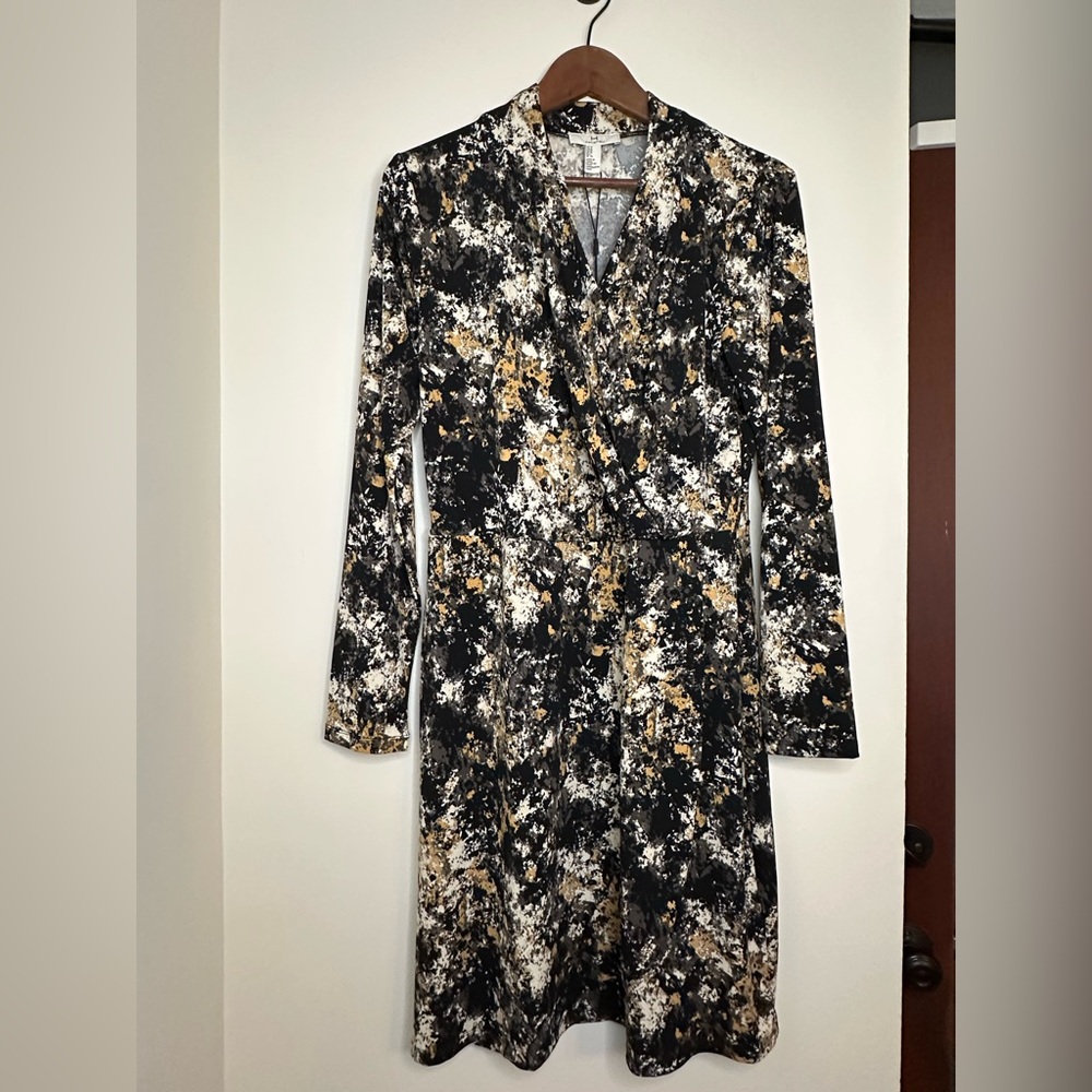 Halston Black and Gold Long Sleeve Dress